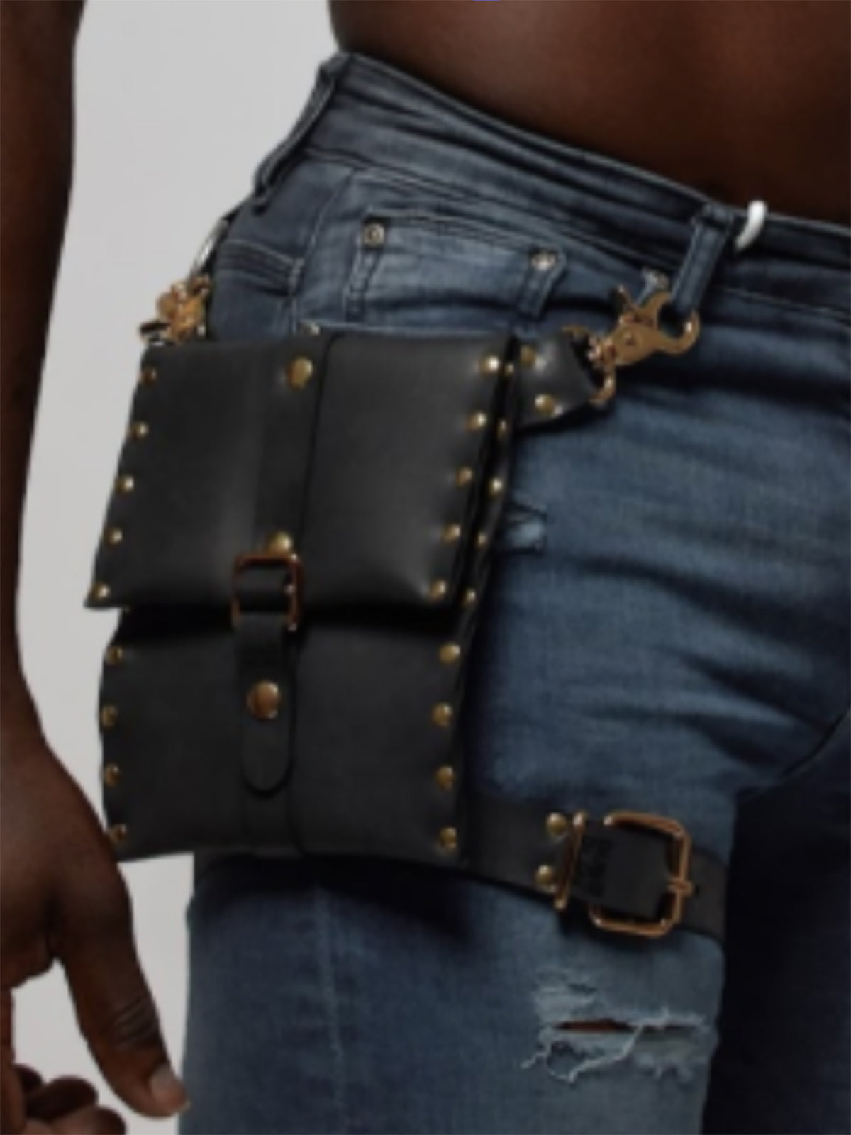 BELT BAG - BLACK - SILVER