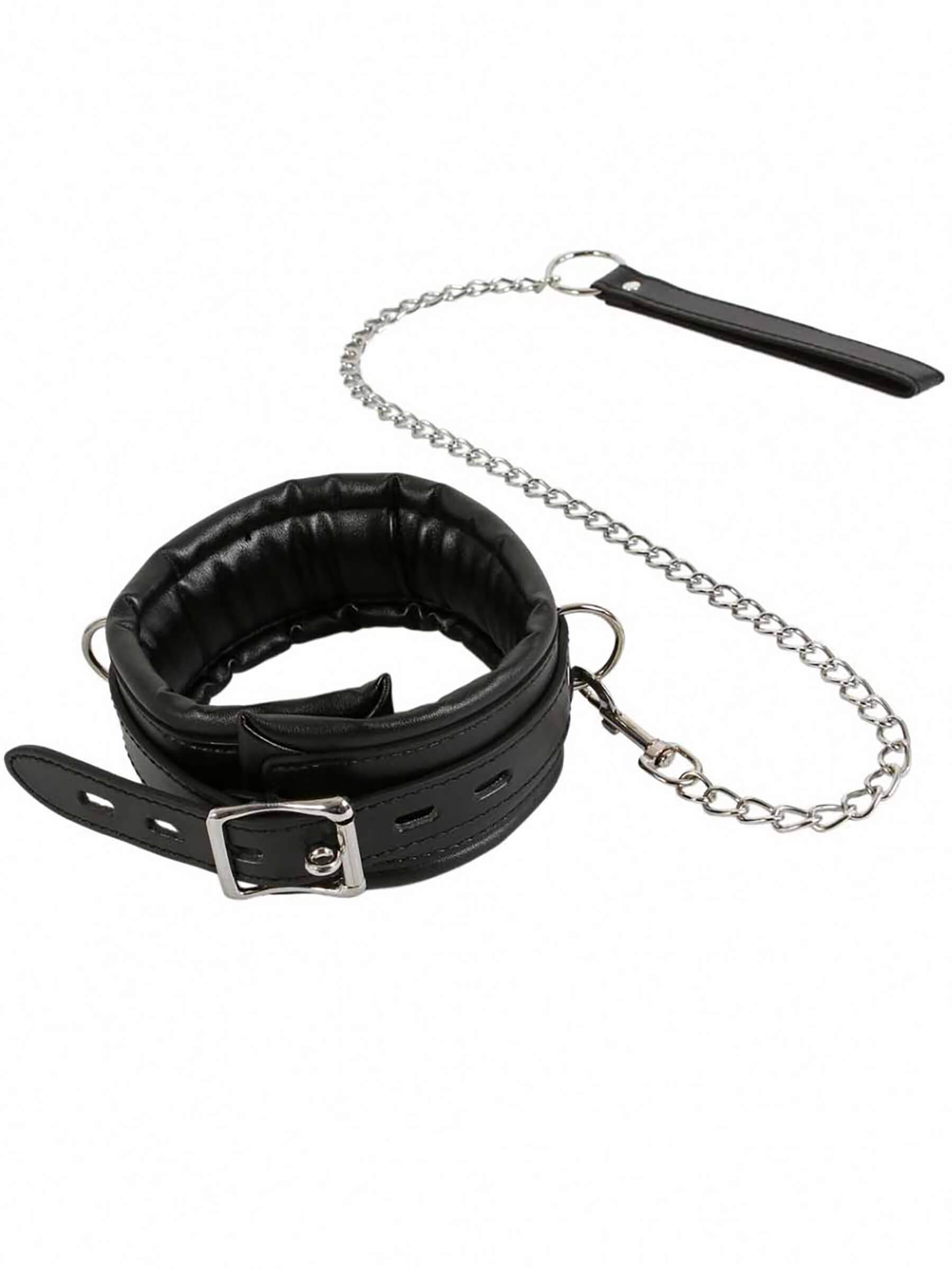Lockable faux leather collar