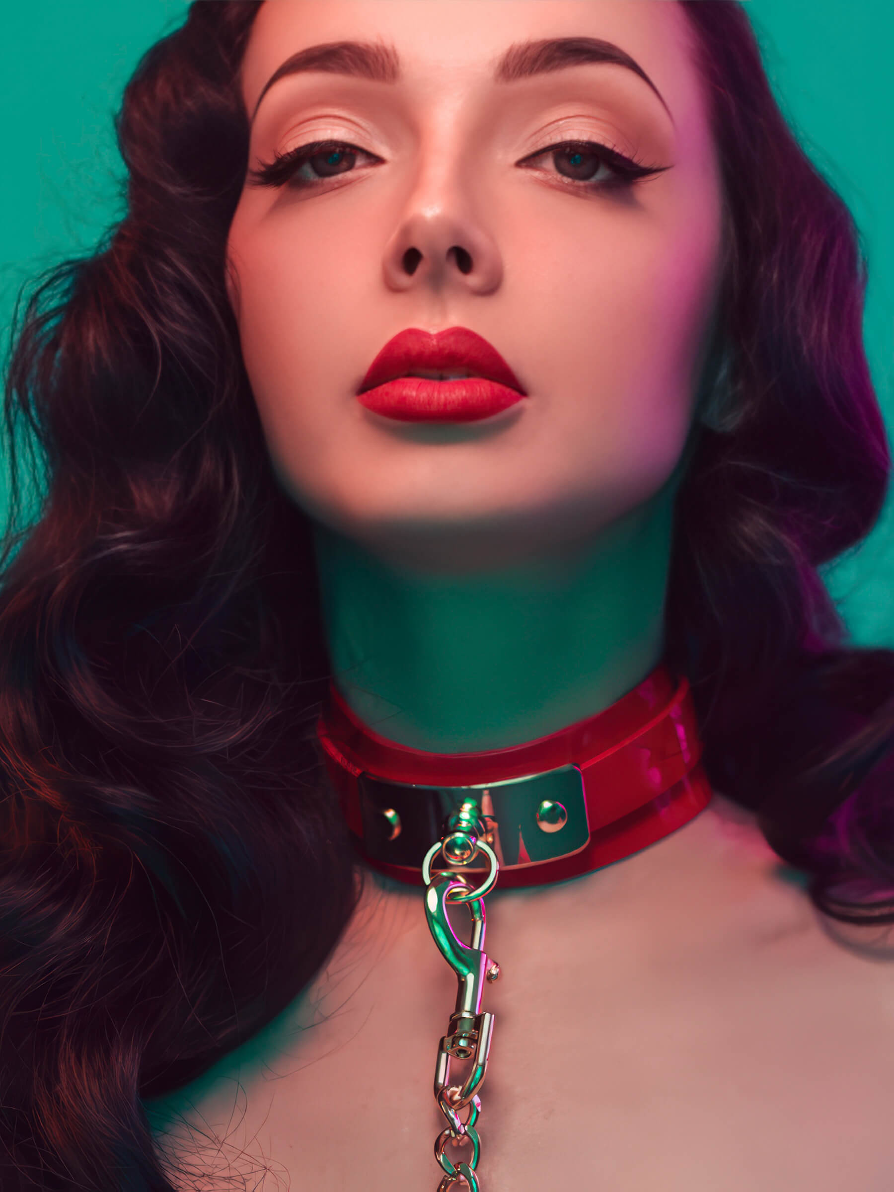 VEGAS – Hochglanz-Halsband mit O-Ring & Leine