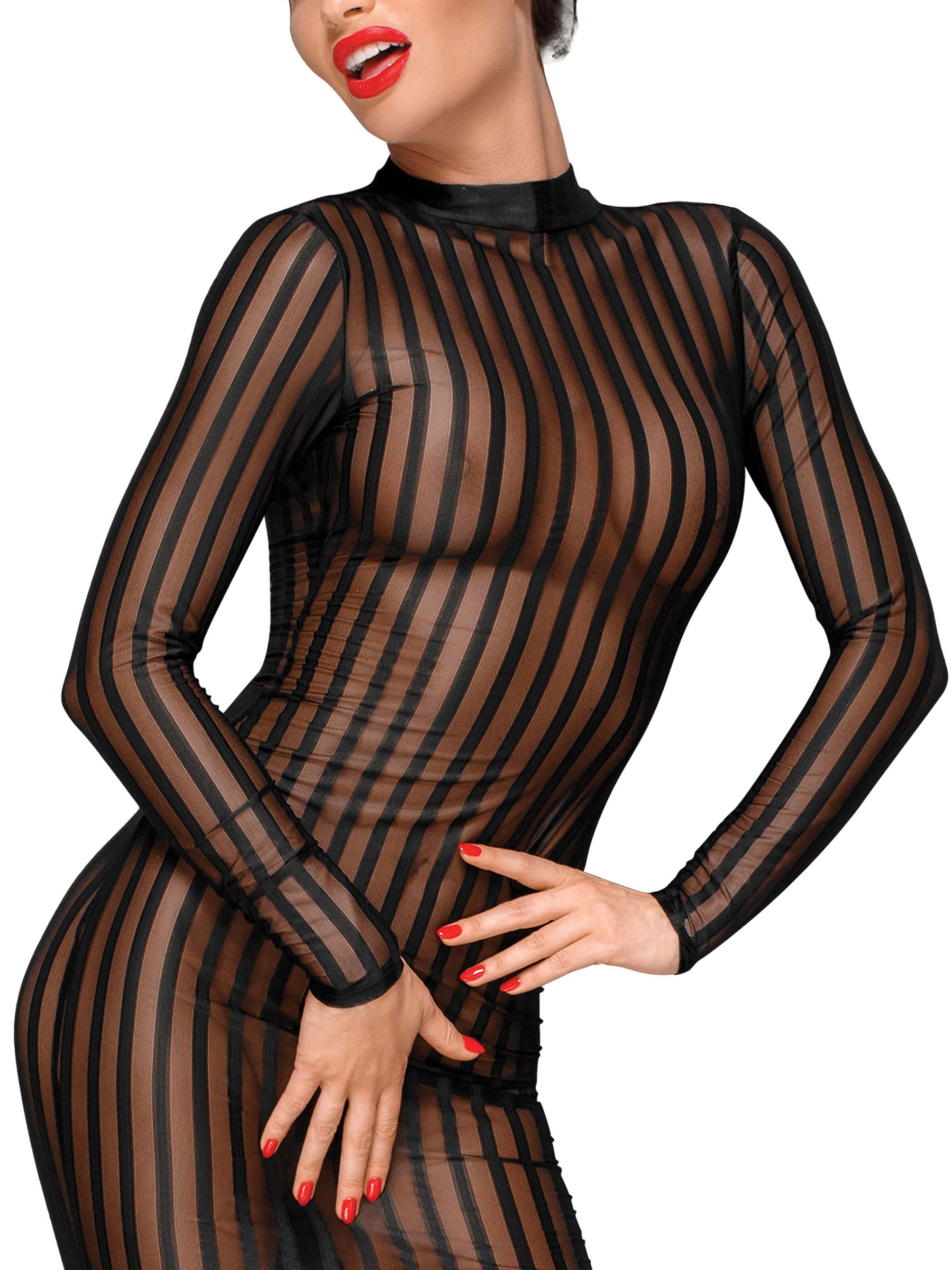 Classic dress made of soft and stretchy tulle