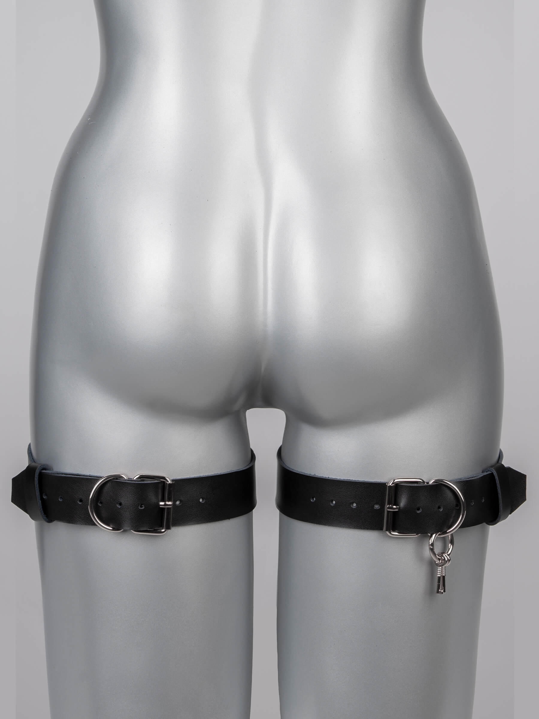 Genuine leather restraints